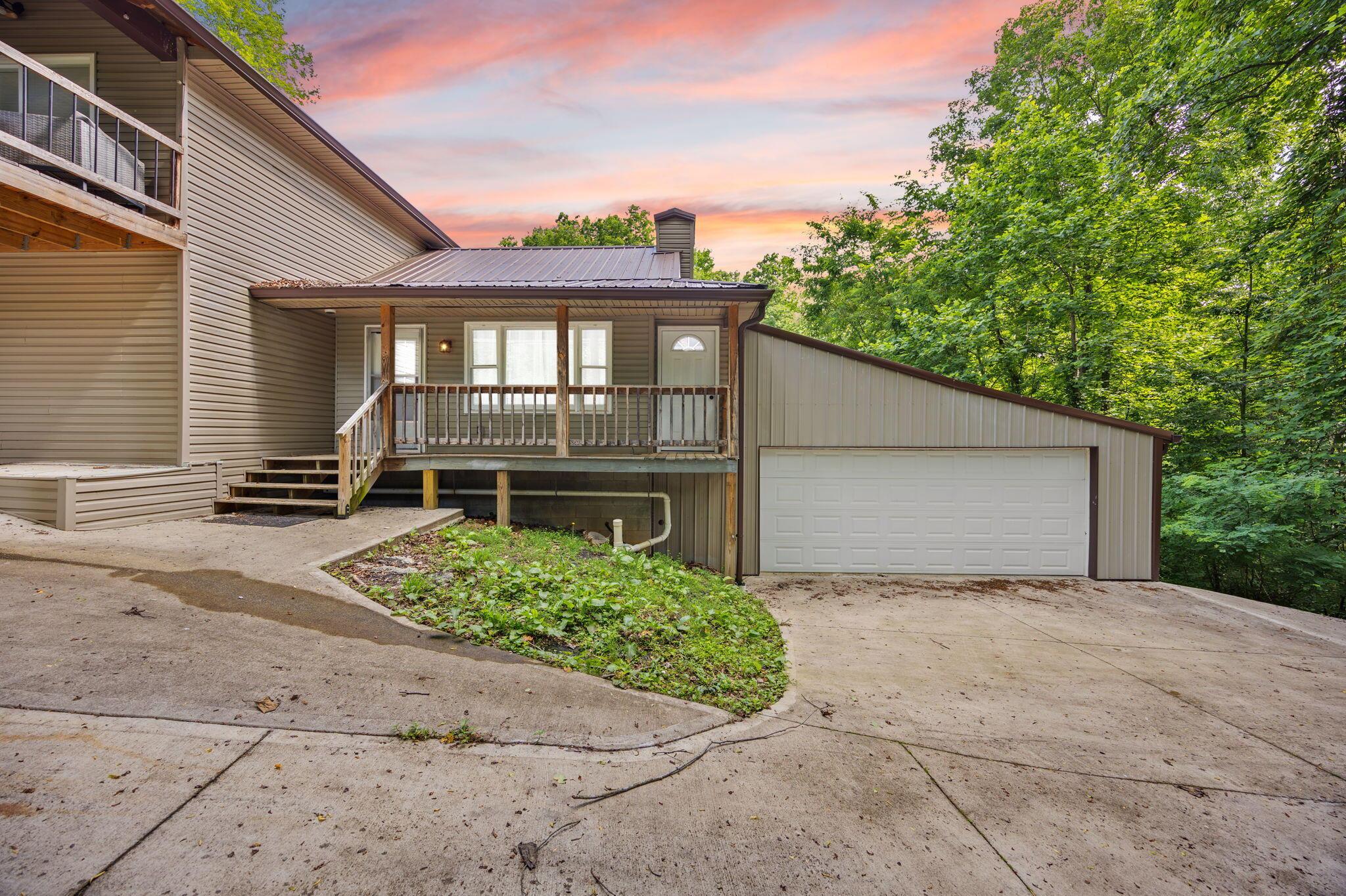 Image 2: 246 Fox Run Rd, Nancy, KY