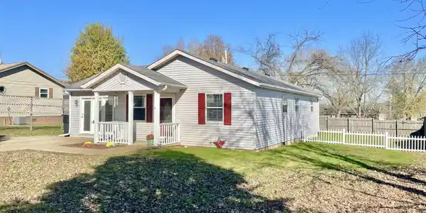 5113 Beechwood Drive