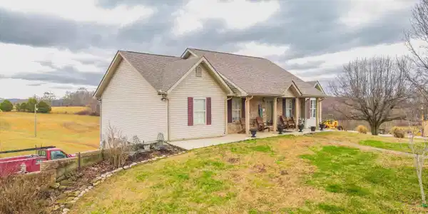 210 Della Winchester Road
