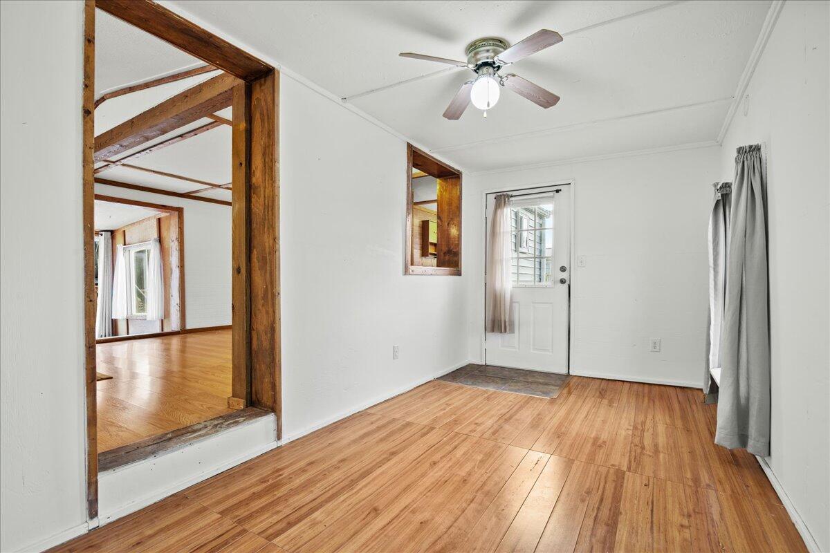 Image 2: 07-Front Entrance