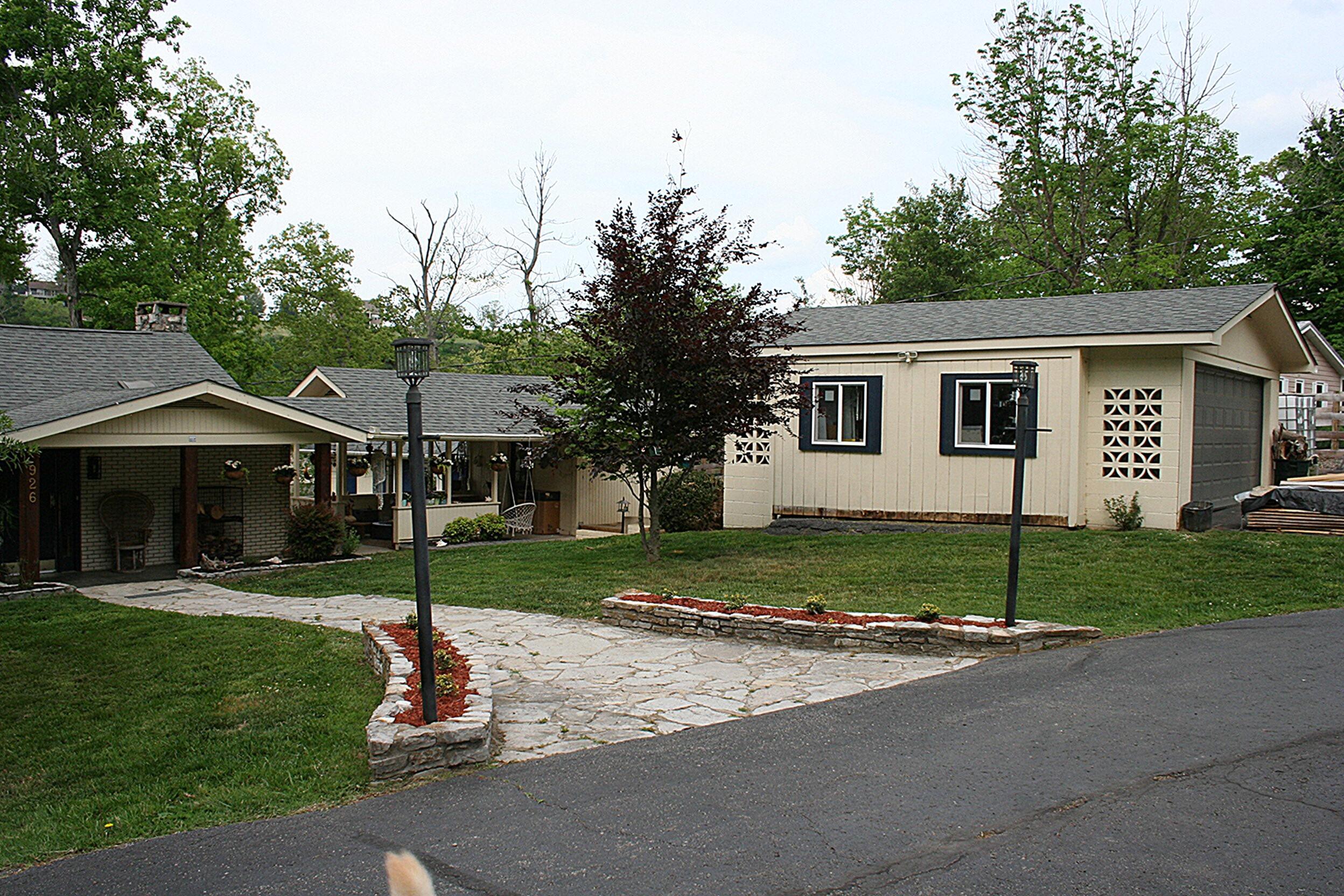 Image 3: IMG_0498