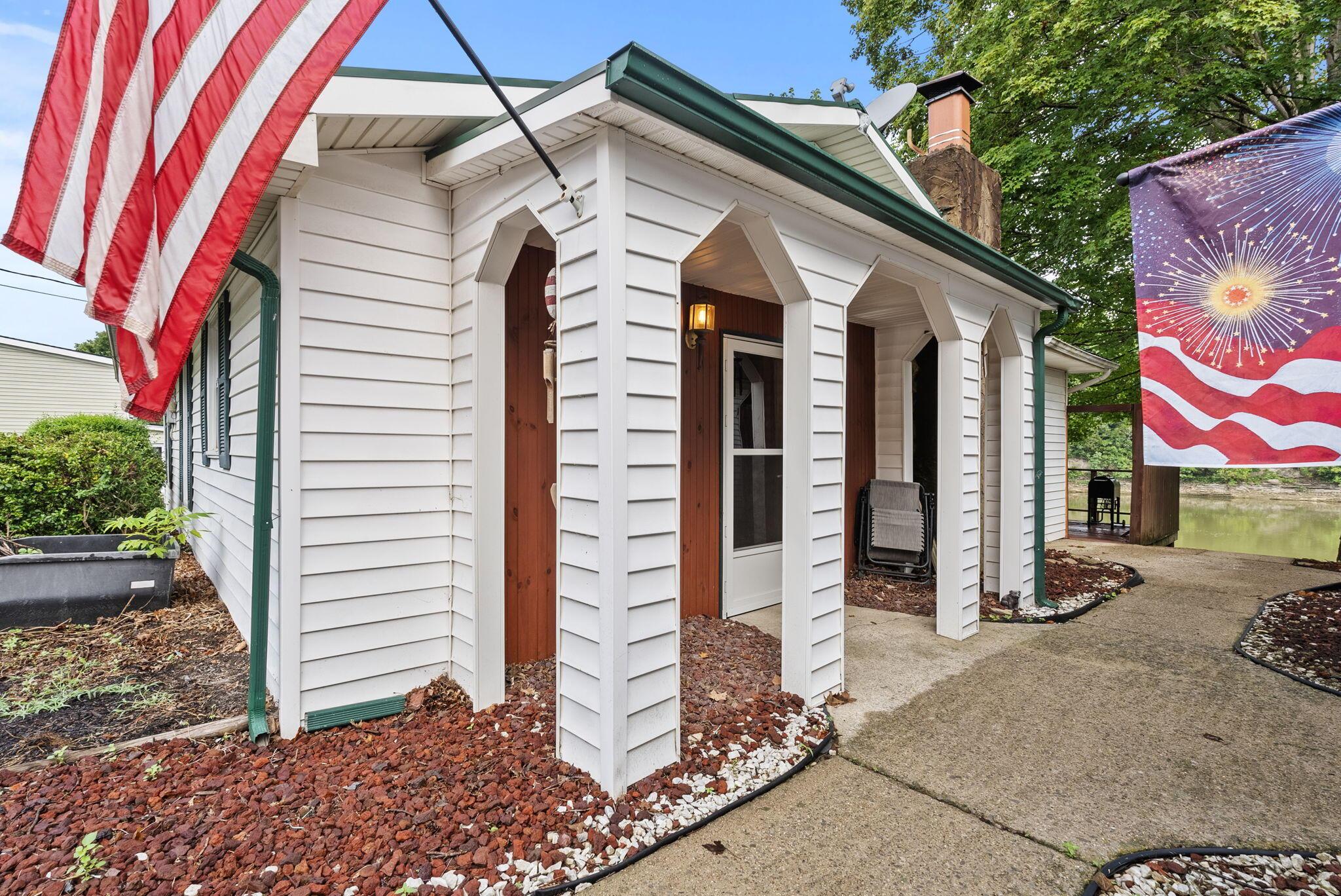 Image 2: 66-web-or-mls-DSC09253
