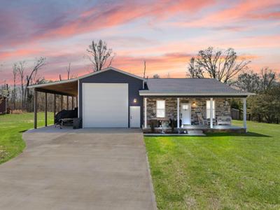 319 Kelly Circle