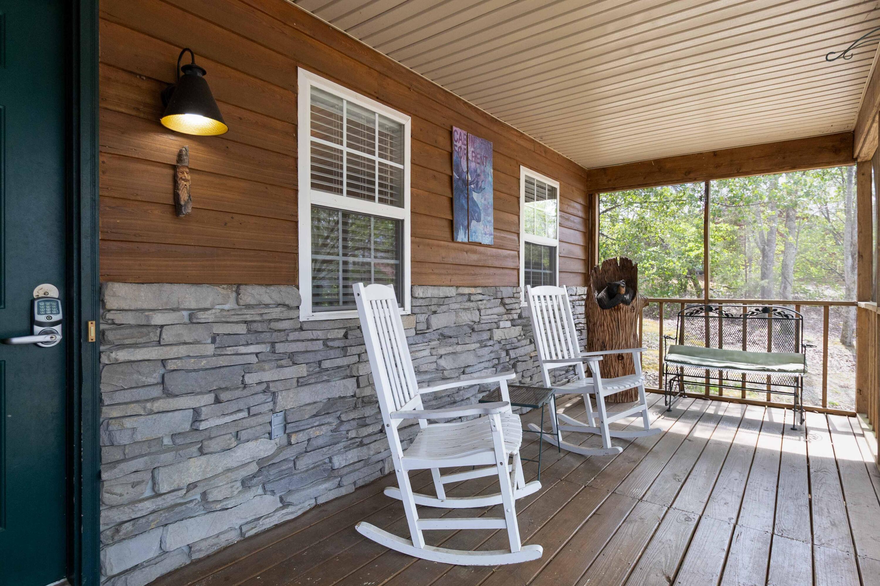 Image 4: 519 Enchanted Forest Way, Burnside, KY