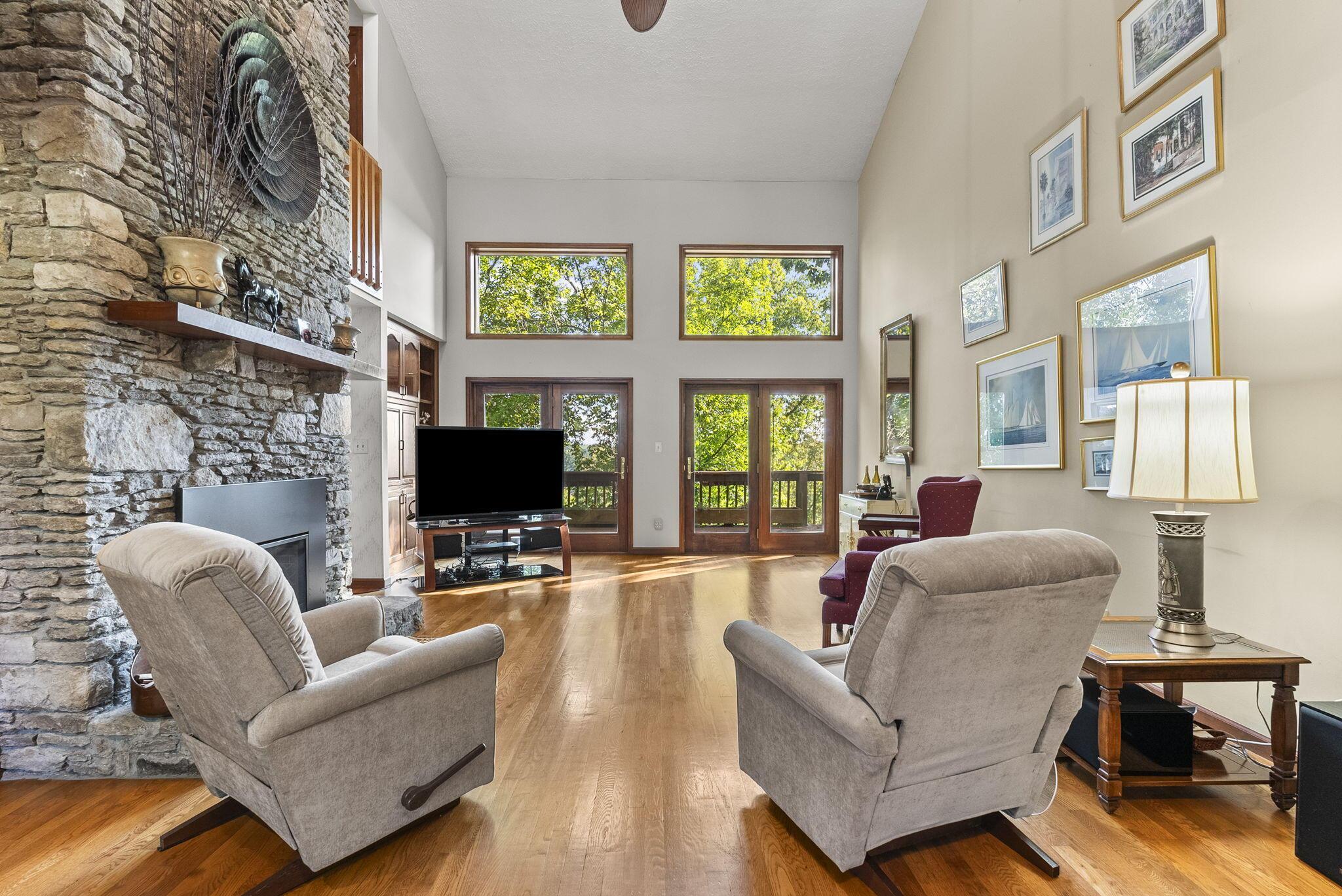 Image 2: 8-web-or-mls-DSC03473