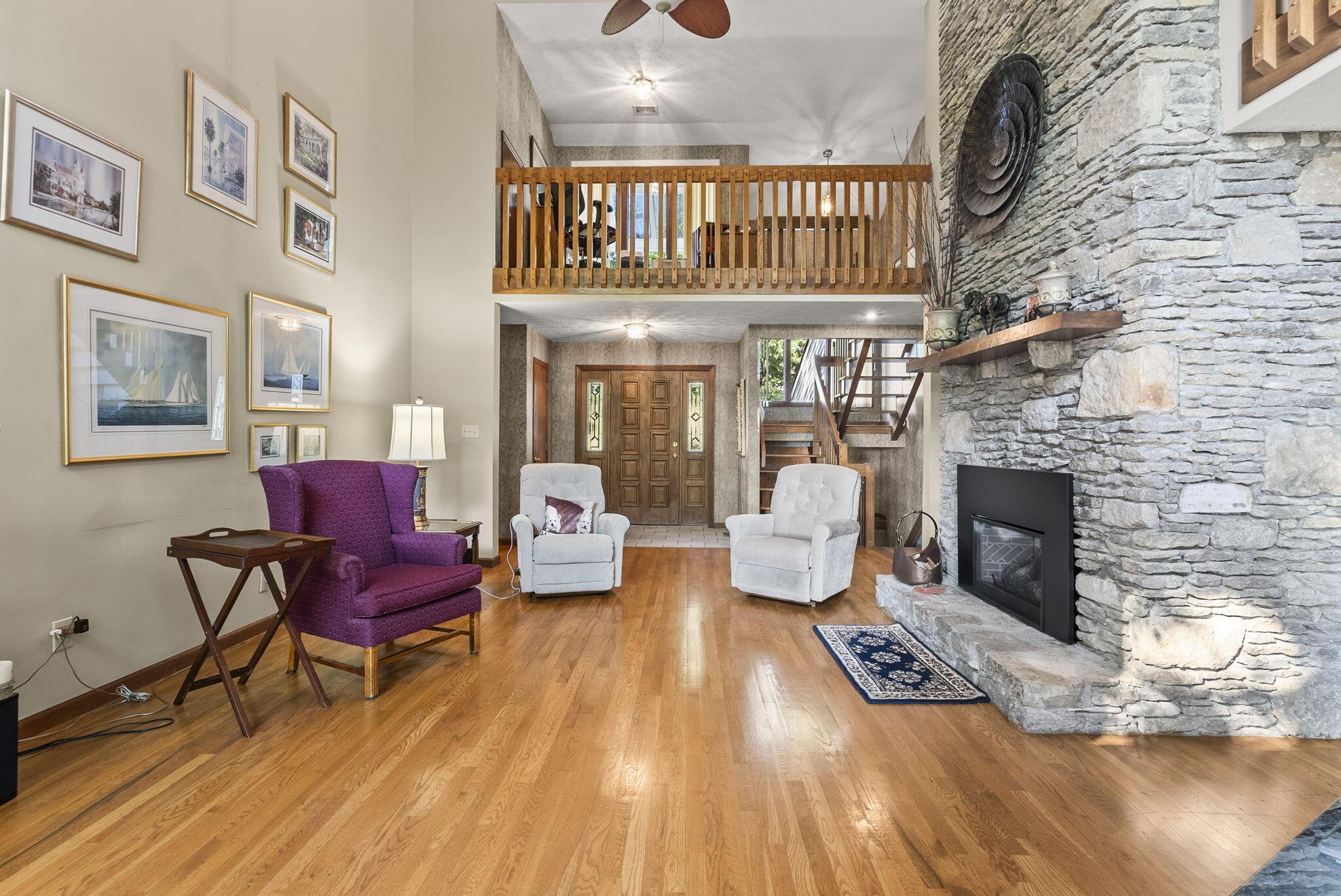 Image 4: 9-web-or-mls-DSC03476