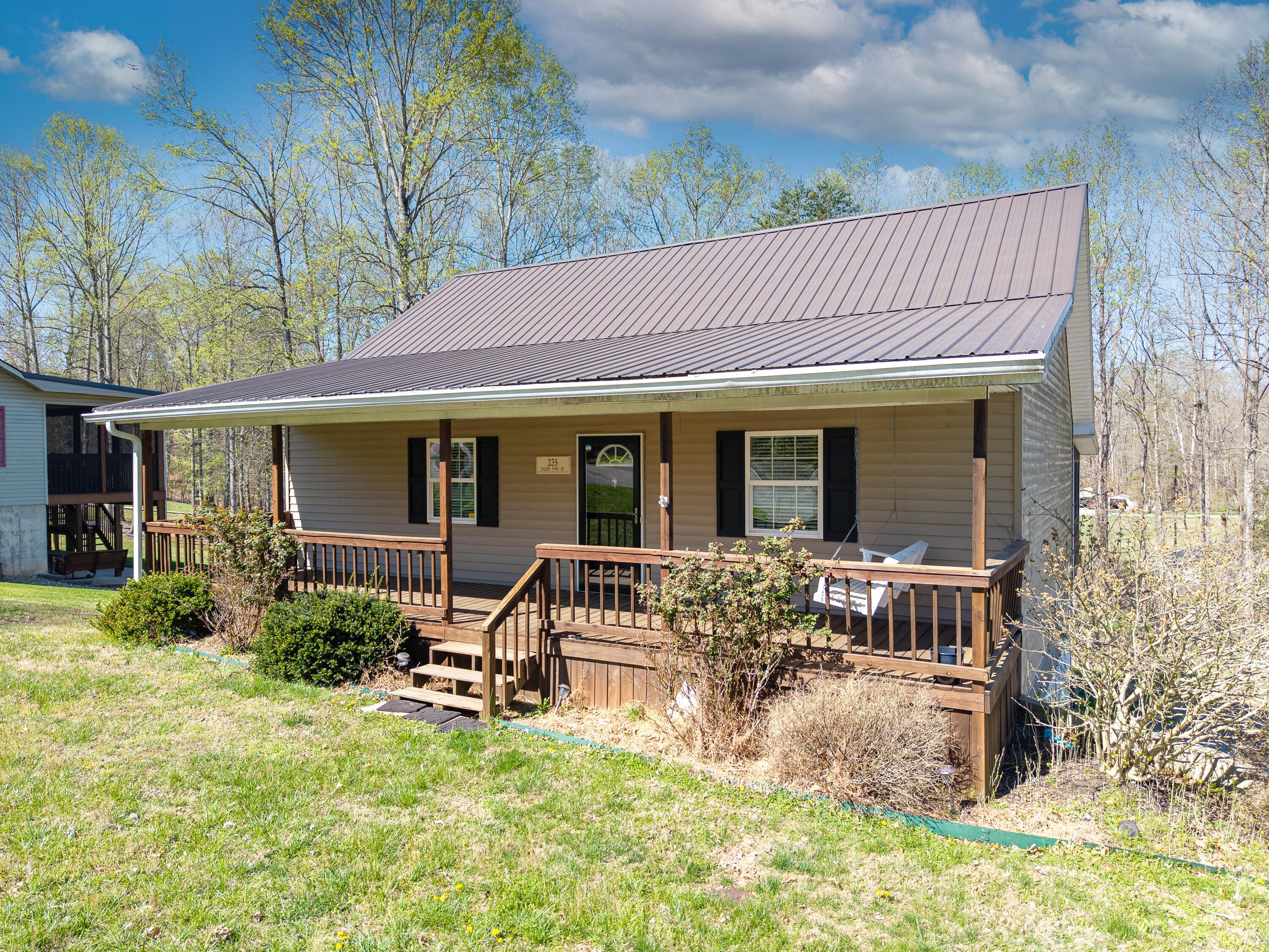 Image 2: 235 Golden Pond Road-4