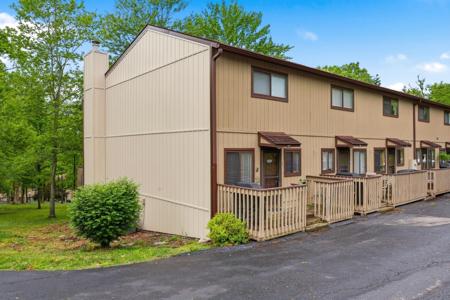 1011 Hancock Circle