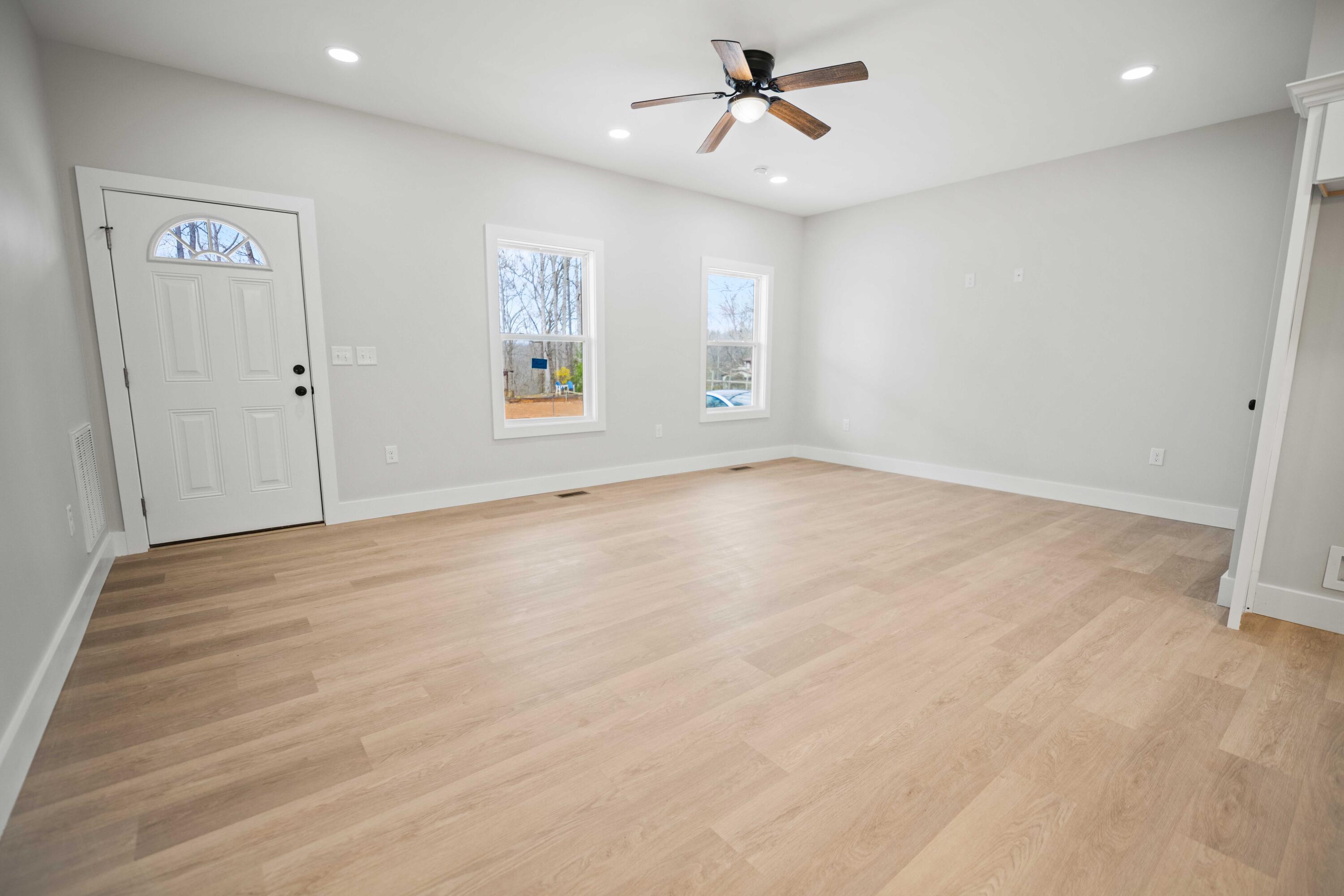 Image 4: Pine Tree Estates Photo-39