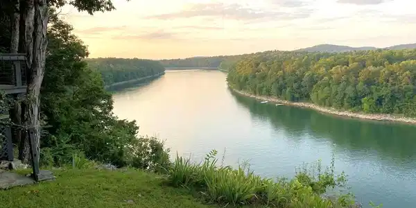 1-2 Woodson Bend Resort