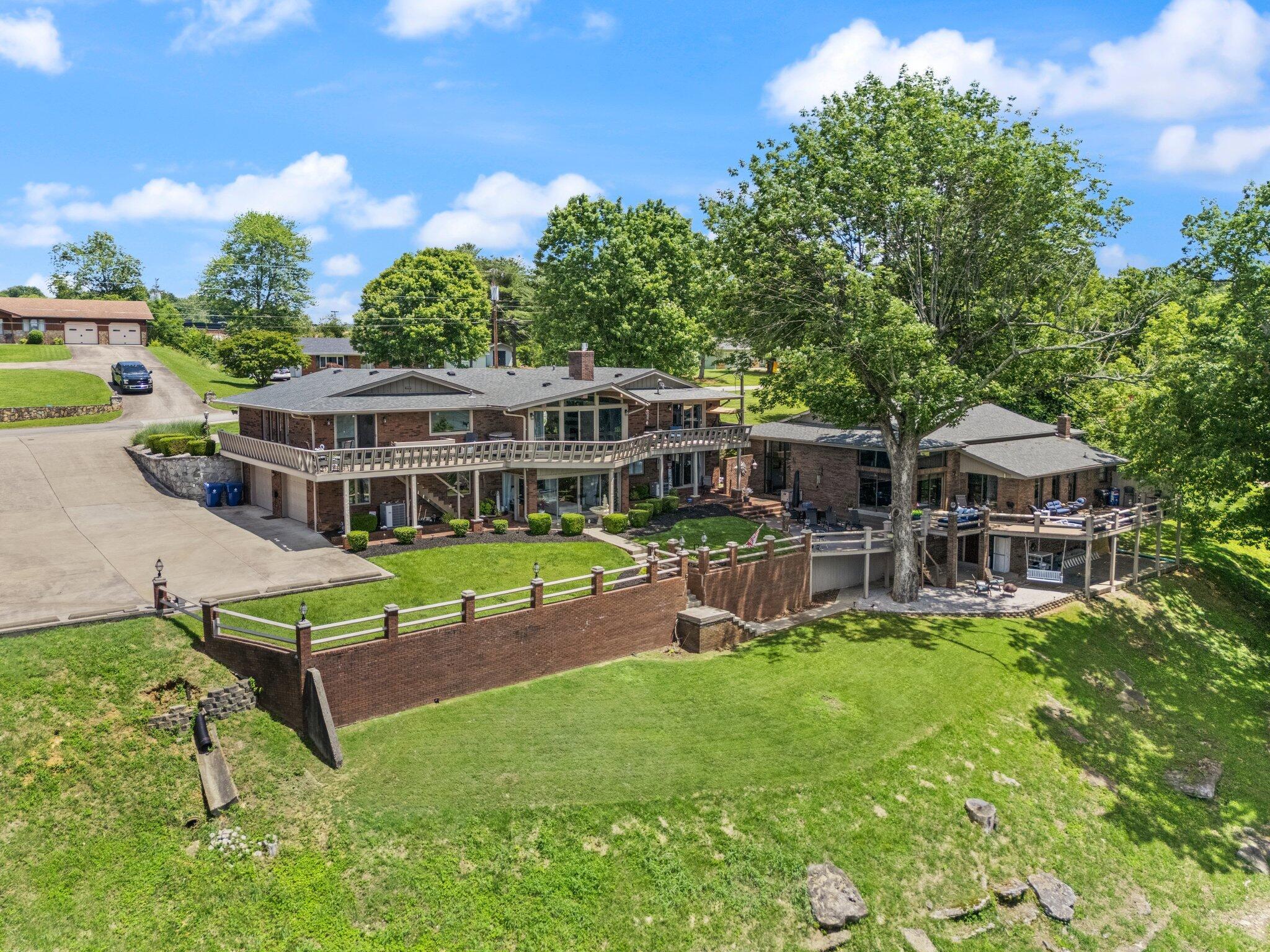 Image 1: 97-web-or-mls-DJI_20250523140751_0225_D
