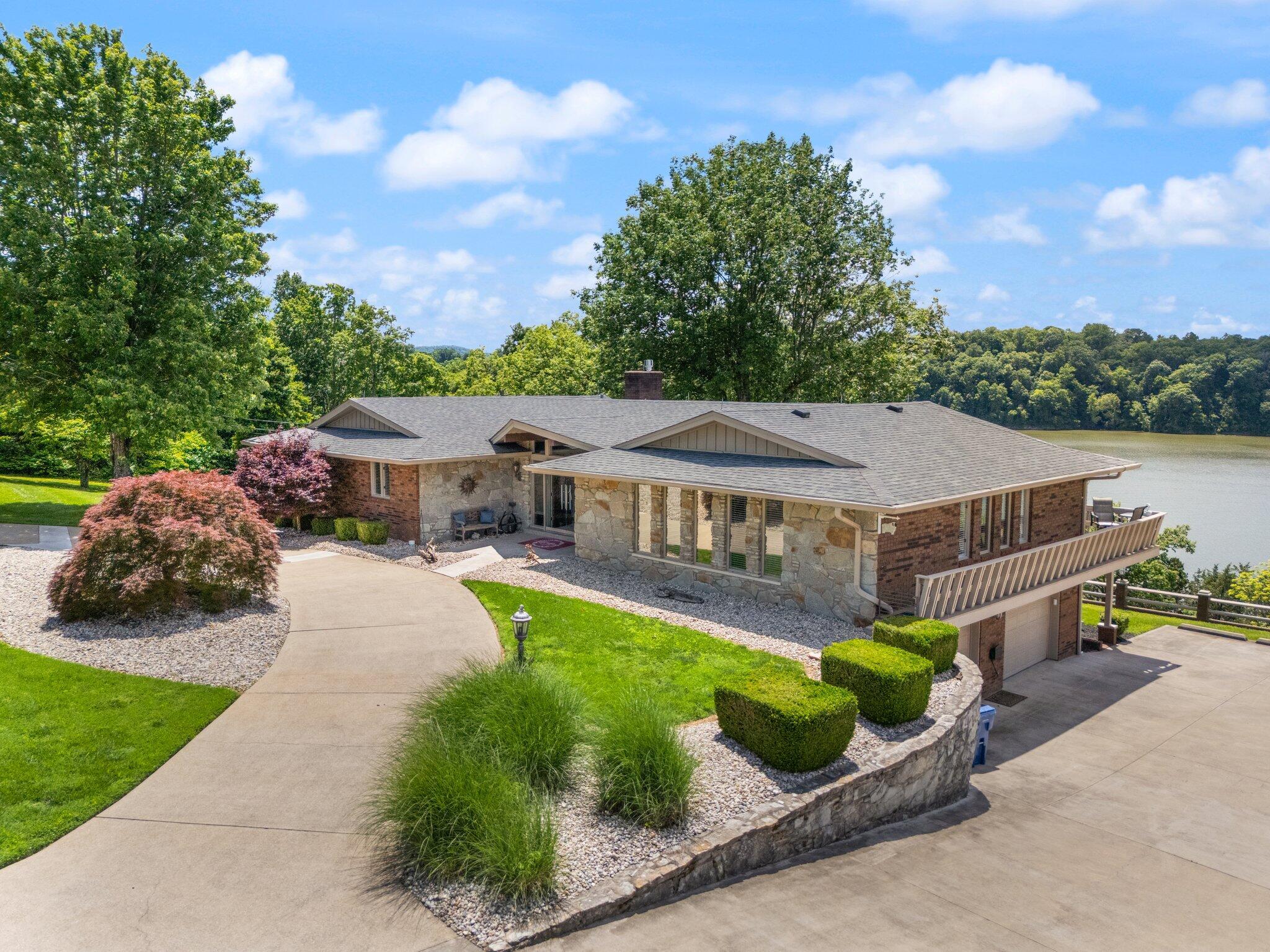 Image 2: 96-web-or-mls-DJI_20250523140728_0222_D