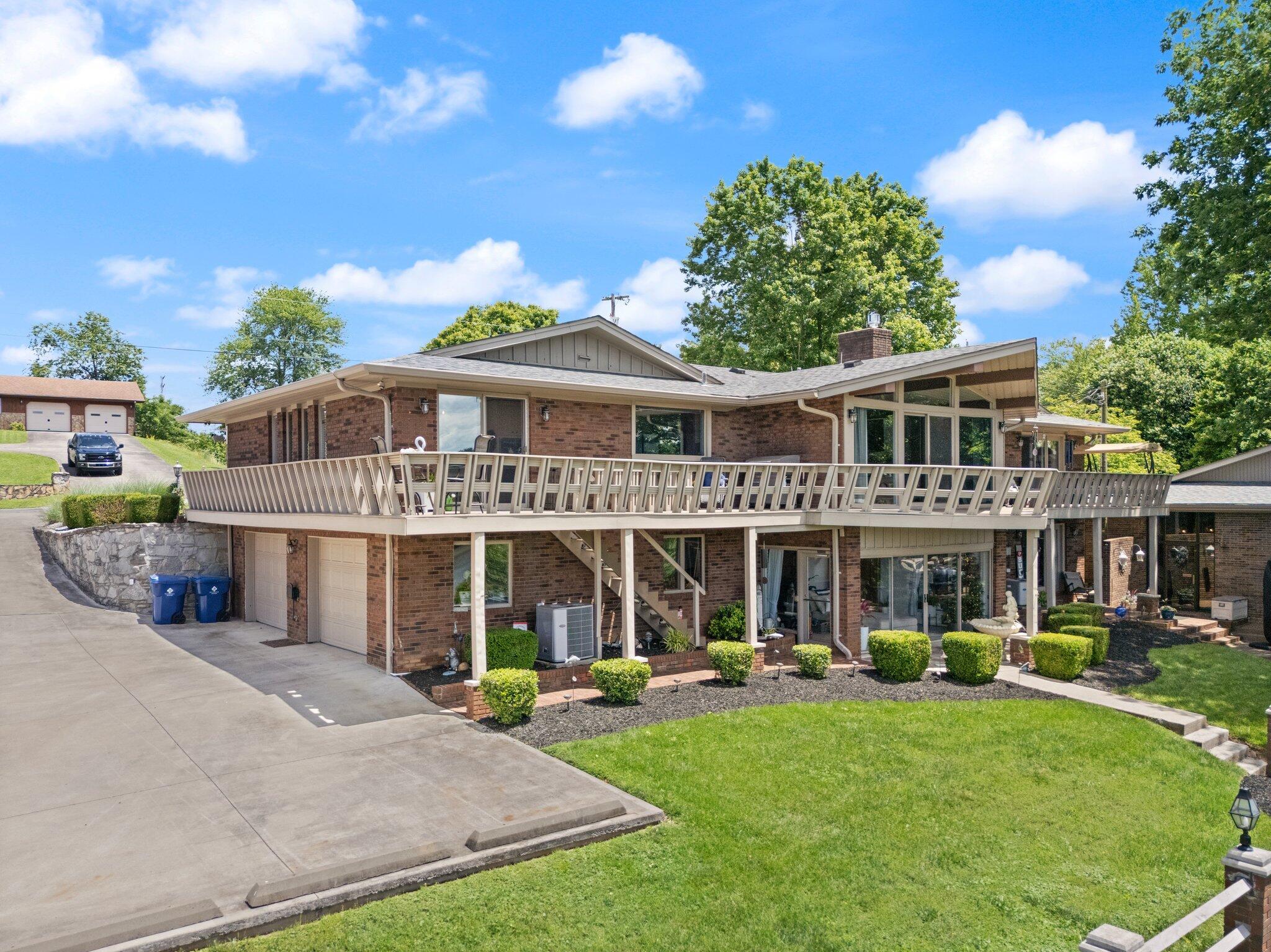 Image 3: 98-web-or-mls-DJI_20250523140803_0228_D