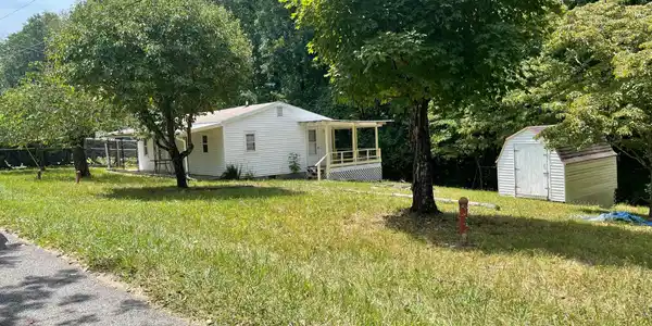 424 Kara Lane