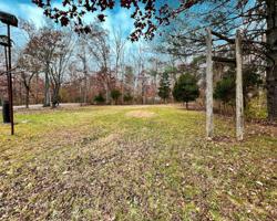 1827 Paradise Road