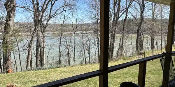 260 Twin Rivers Drive