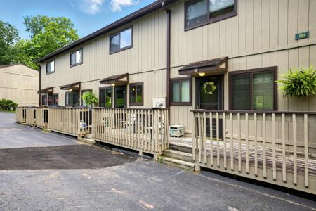 1011 Hancock Circle