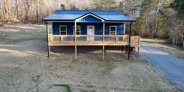 769 Pine Tree Road