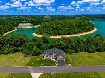 602 Knoll Lane