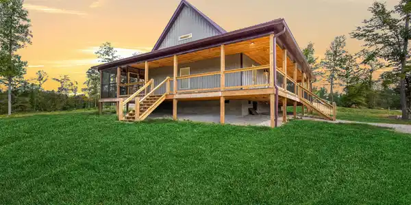 394 Pumpkin Creek Circle