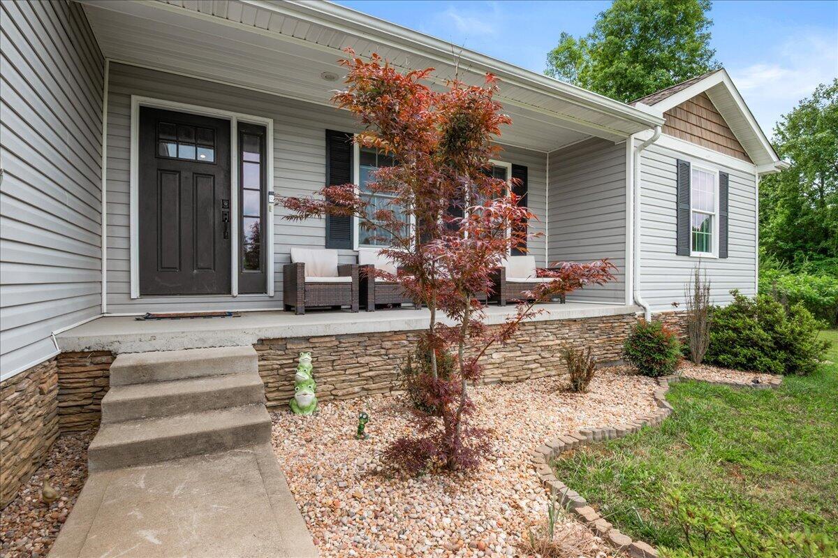 Image 3: 03-Front Porch