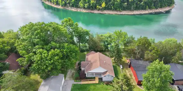 175 S Riverwood