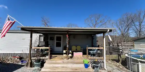 264 Circle Lane