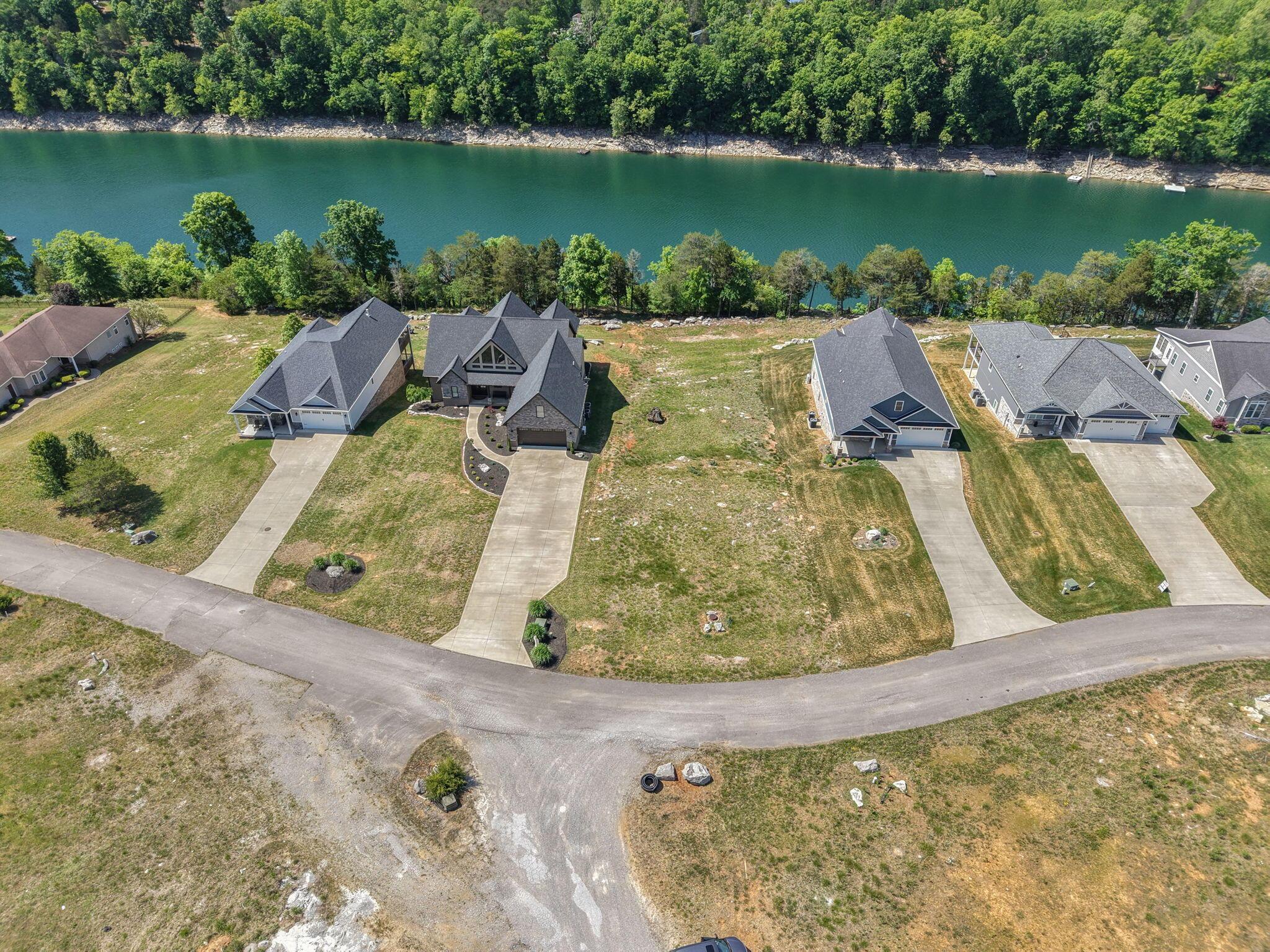 Image 4: 16-web-or-mls-DJI_20260501114529_0221_D