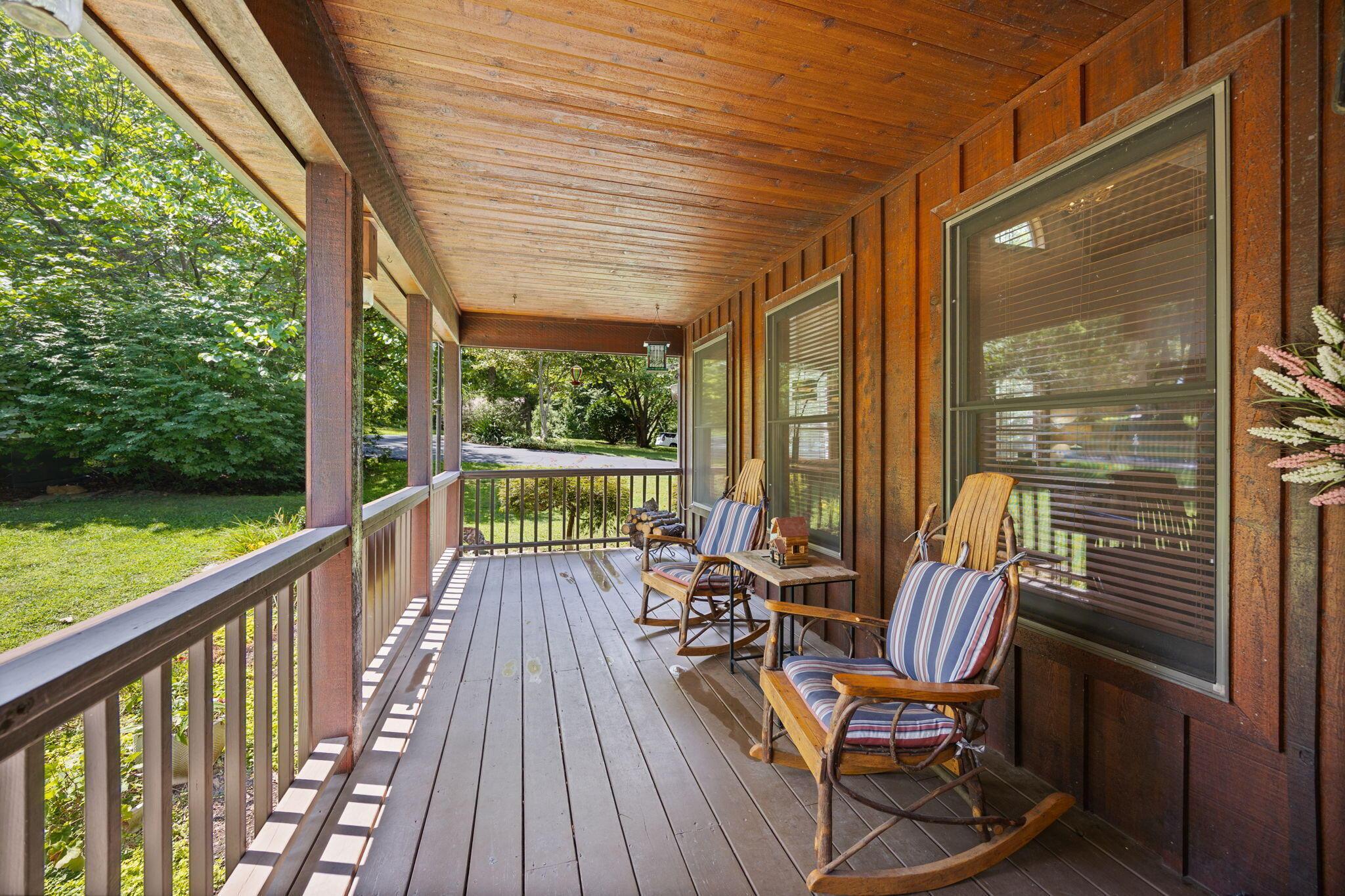 Image 4: 204 The Village Dr, Nancy, KY