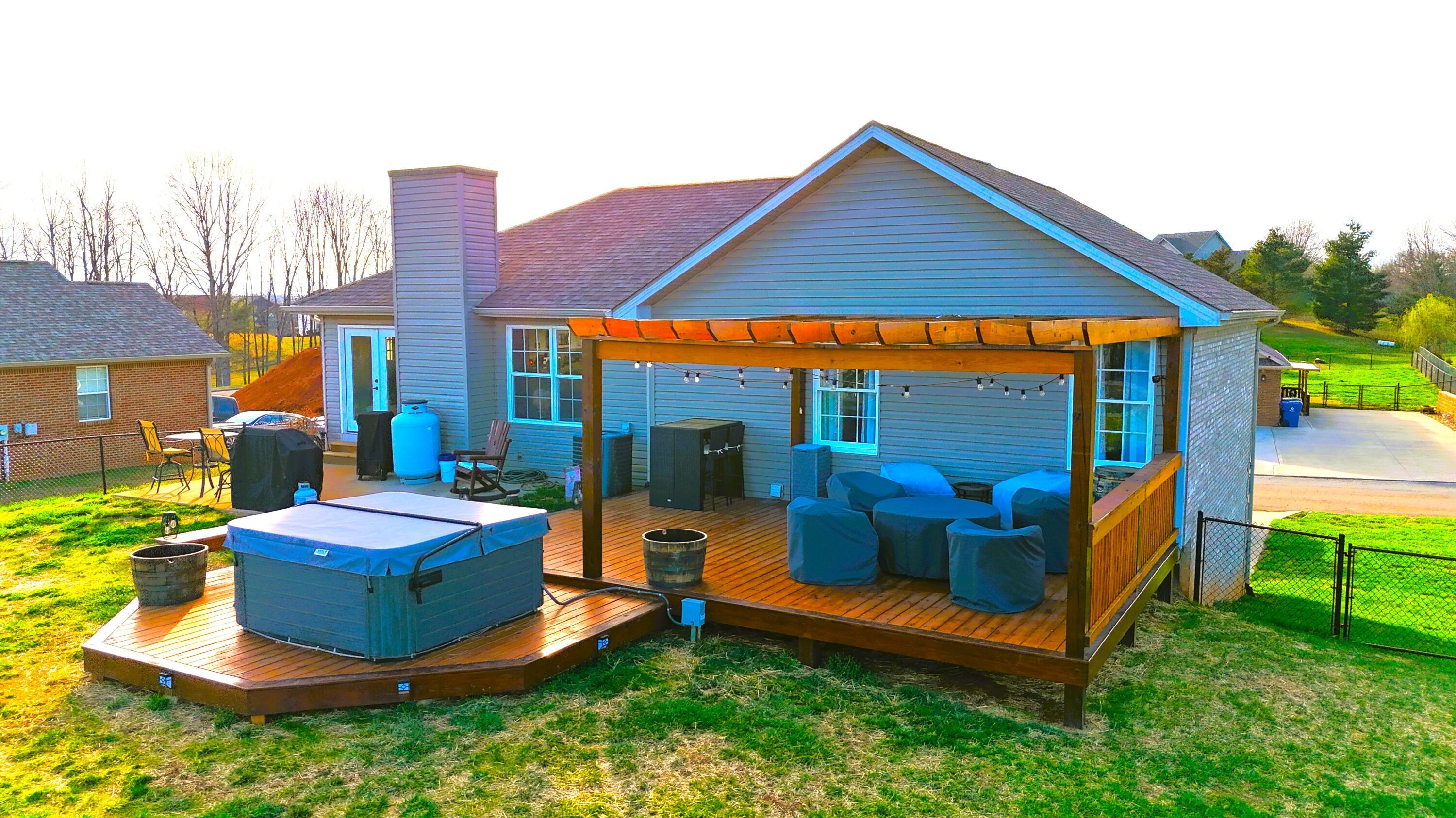 Image 3: Backyard2
