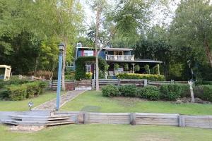 310 LEE ROAD 790