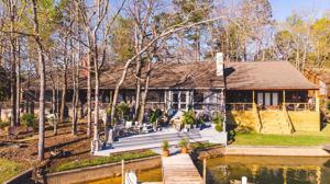 8 POPLAR Point