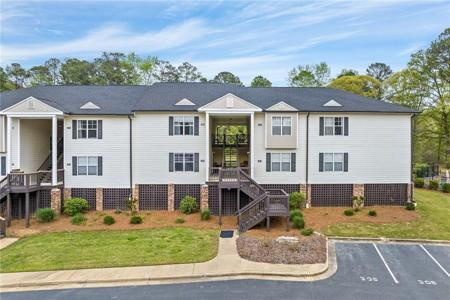741 LAKEVIEW RIDGE Circle