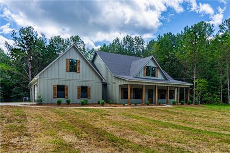 825 LEE ROAD 360