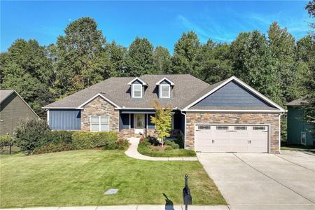 1111 LIVE OAK Circle