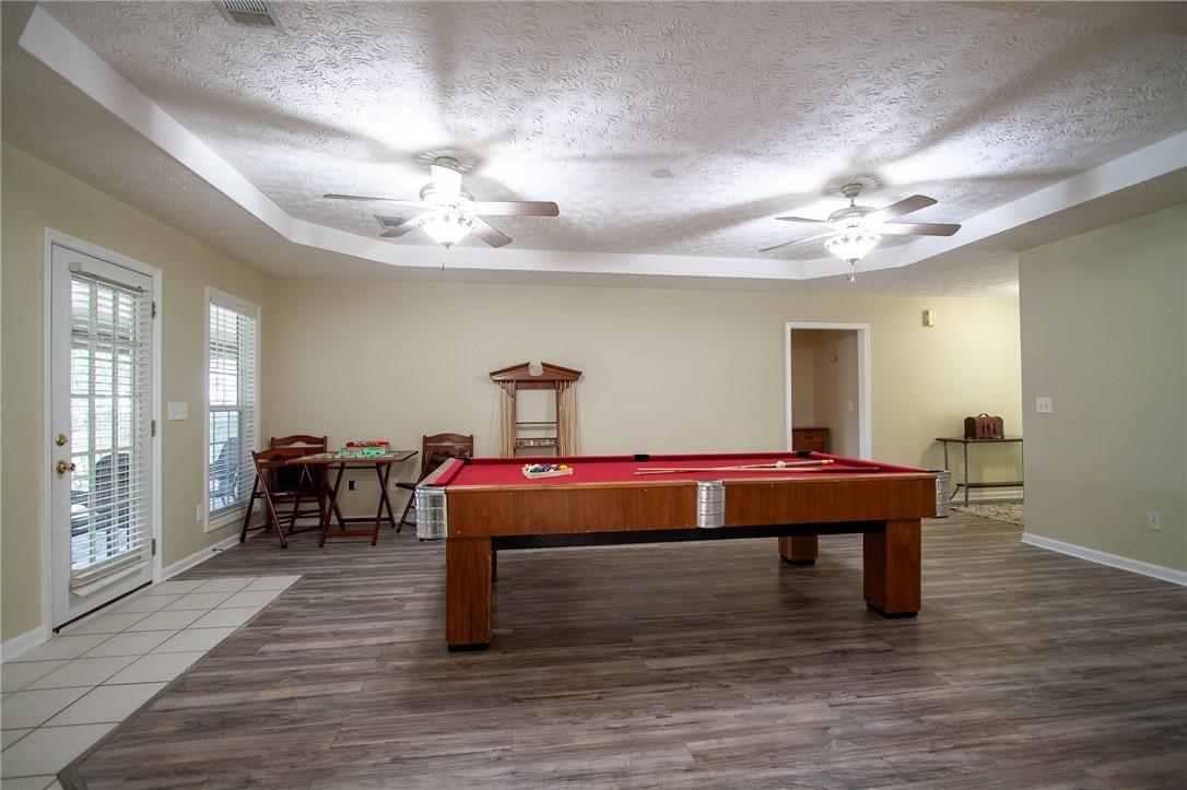 Image 4: Addl view - tray ceiling