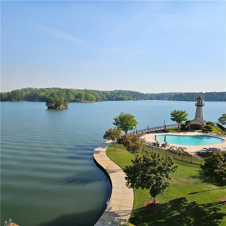 Image 4: Lake and Pool