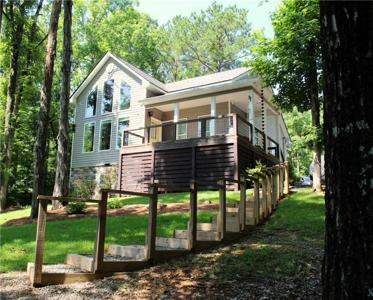 346 WAVERLY Lane