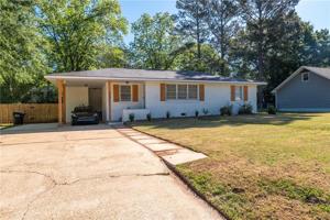 805 SHAMROCK Street