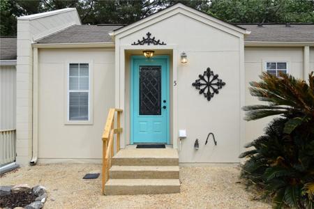 11 REDBUD Court