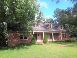 810 LAUREL Street