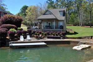 161 COTTAGE Court