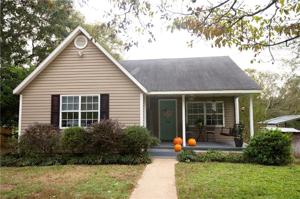 704 SHAMROCK Street