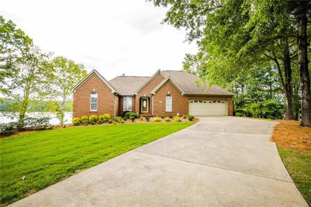 472 MOUNTAIN LAUREL Drive