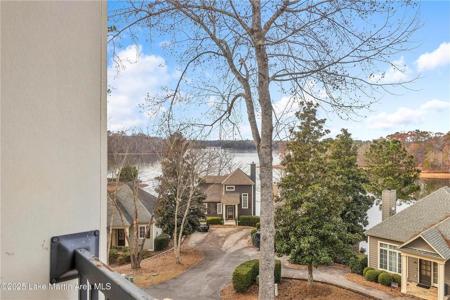 110 VILLAGE Loop