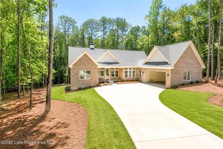 97 FERN RIDGE Court