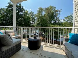 185 SUNSET POINT Drive