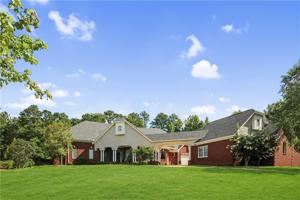 2200 SANDERS CREEK Drive