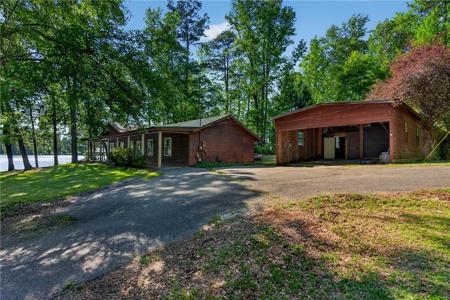 9375 LEE ROAD 379