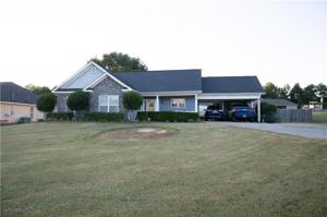 33 LEE ROAD 2152